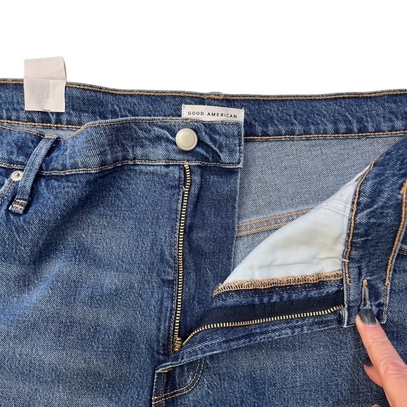 Good American Good 90’s Denim Cut Off Shorts Size 20 High Waisted Raw Hem - Picture 7 of 12